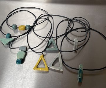 Keramiek "Ketting 3" door Marianne — Kunstcollectief Zaalberg