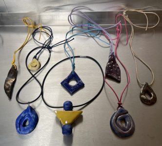 Keramiek "Ketting 5" door Marianne — Kunstcollectief Zaalberg